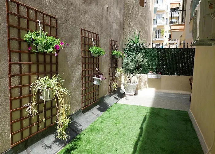 Central Garden Escape In Thessaloniki!
