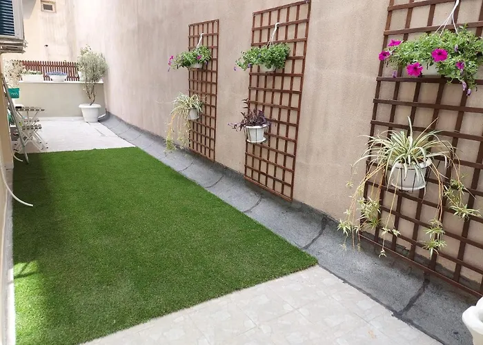 Central Garden Escape In Thessaloniki!
